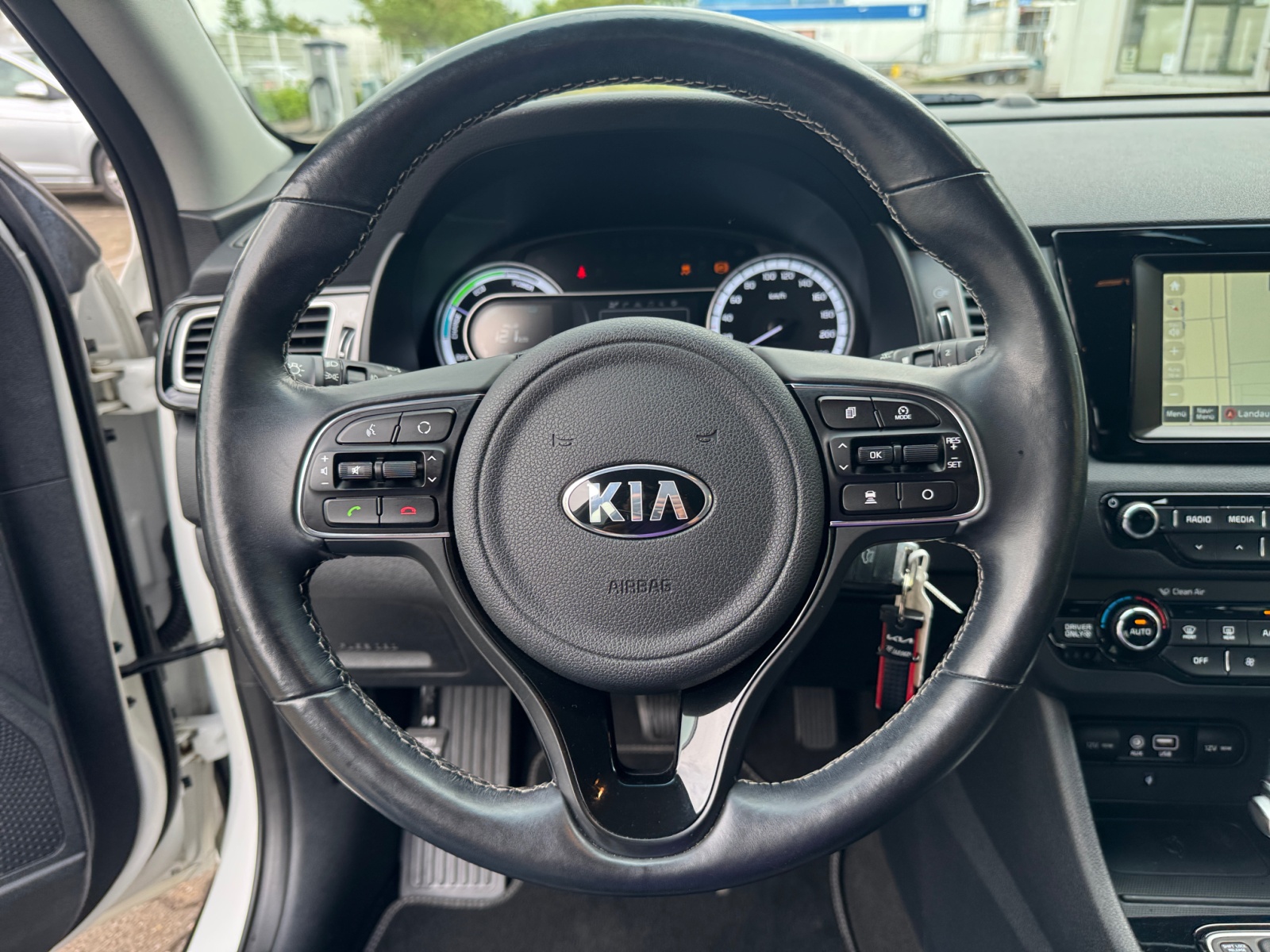 Niro 1.6 Hybrid Vision Kam.,PDC,ACC,Navi,2xKlima