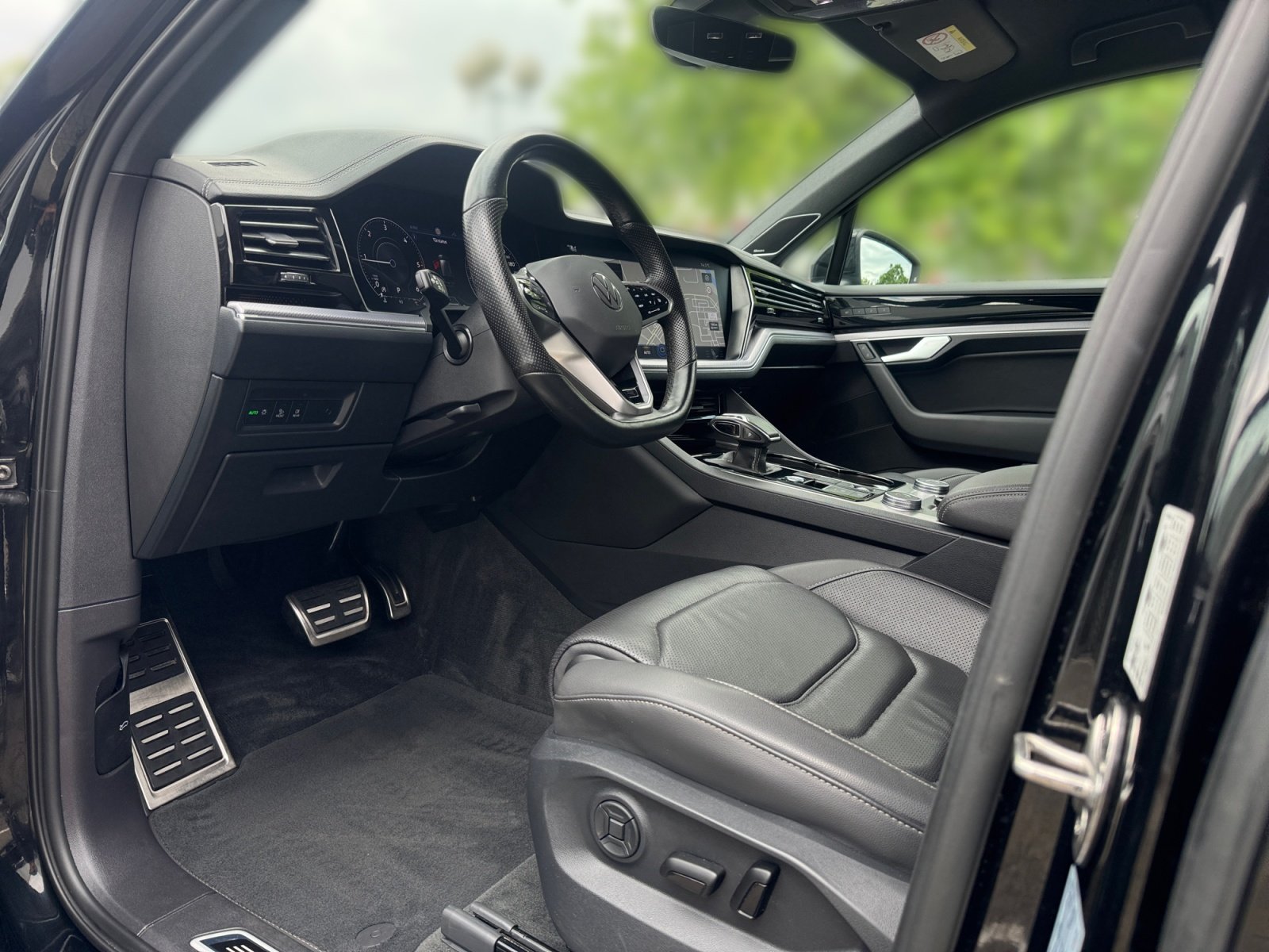 Touareg 3.0TDI R-Line 360,HUD,Kam.,Luft,PDC,ACC