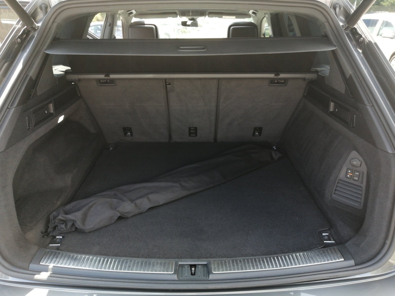 Touareg 3.0TDI AHK ACC Kam.,Luft,PANO