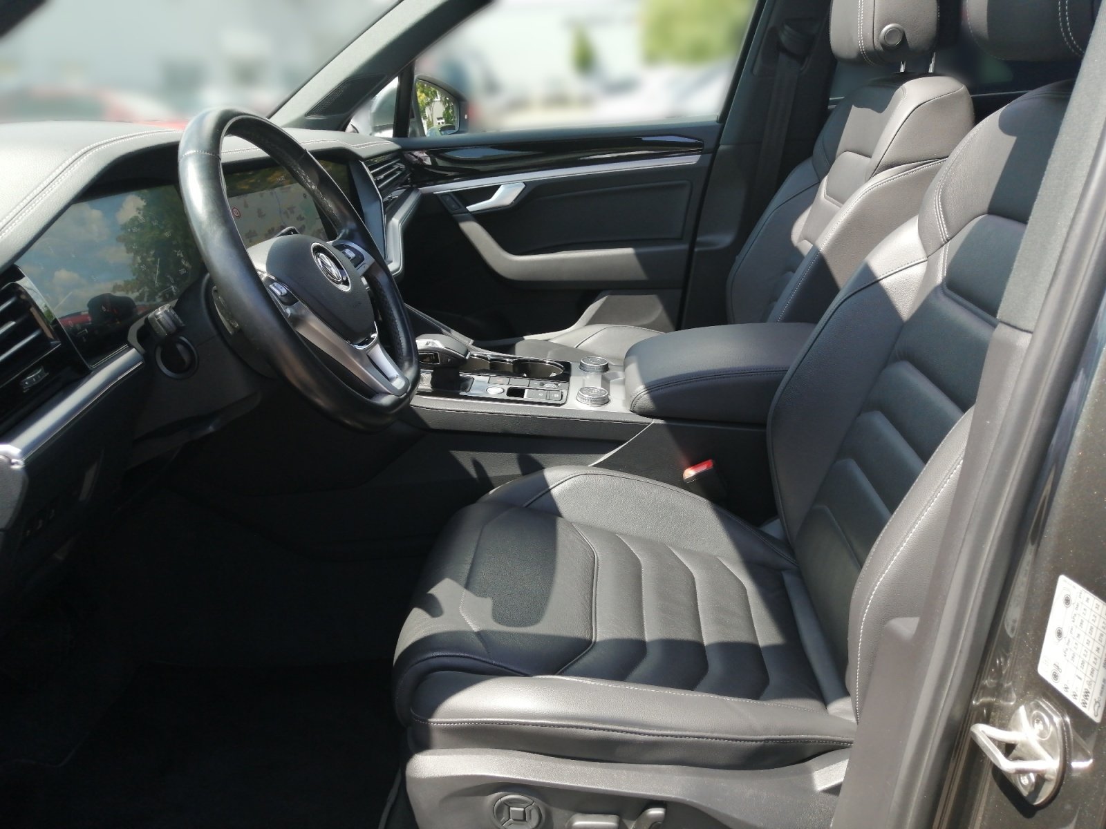 Touareg 3.0TDI AHK ACC Kam.,Luft,PANO