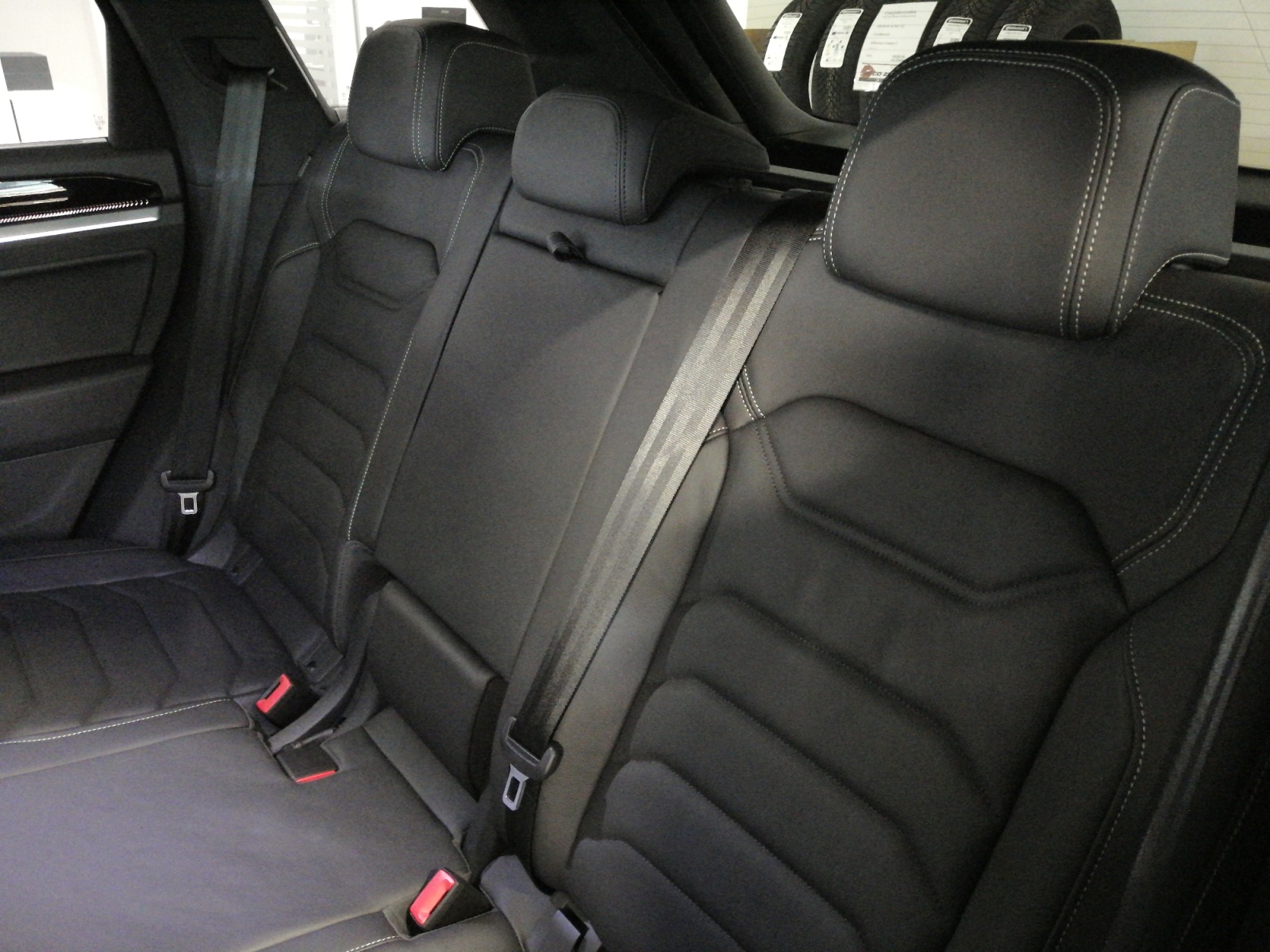 Touareg R-Line 3.0TDI Black Style 21 Zoll HUD