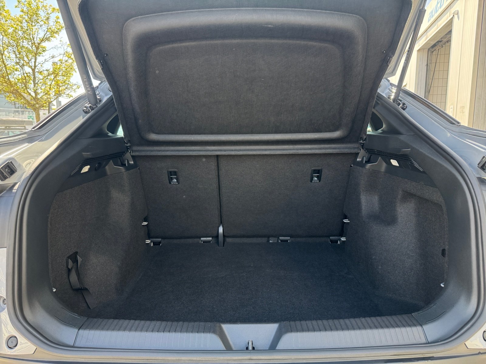 ID.5 Pro 128kW 77kWh ACC CCS PDC,ACC,LED,Navi,LM