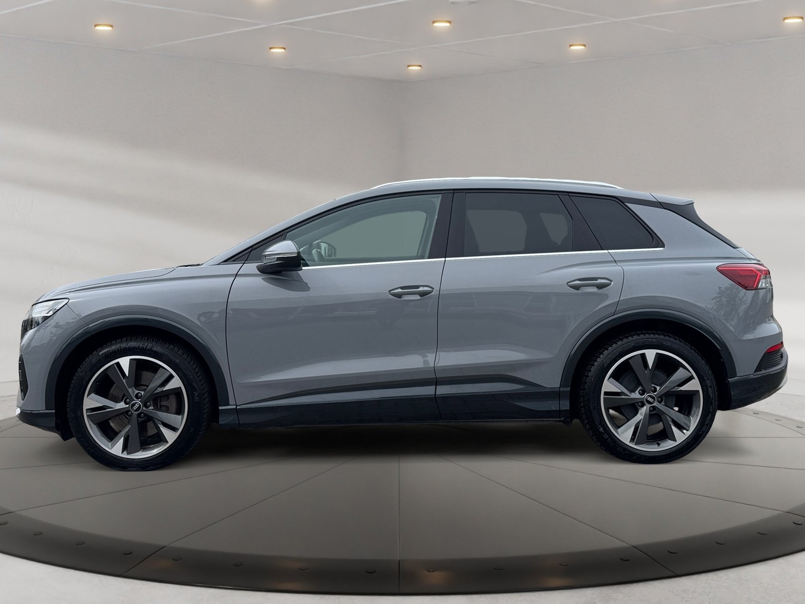 Q4 e-tron 40 matrix,HUD,Kam.,PDC,Standhz,Virtual