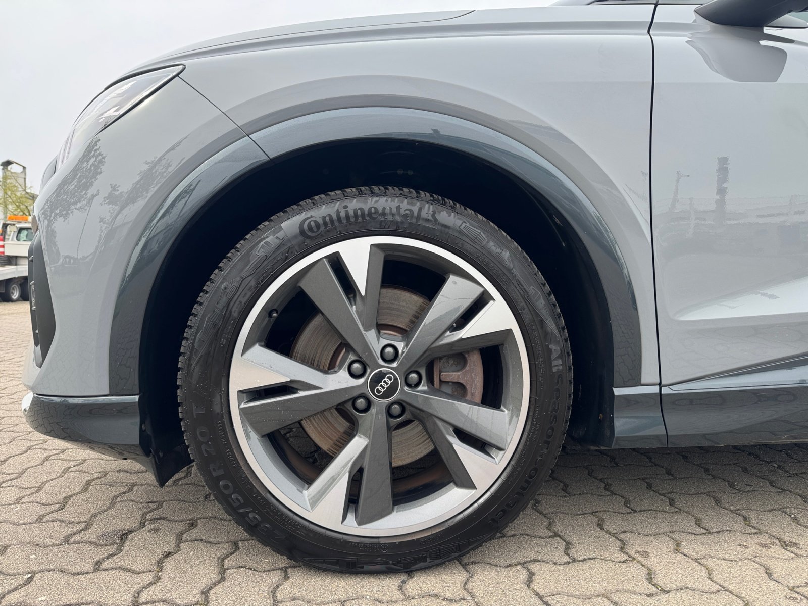 Q4 e-tron 40 matrix,HUD,Kam.,PDC,Standhz,Virtual