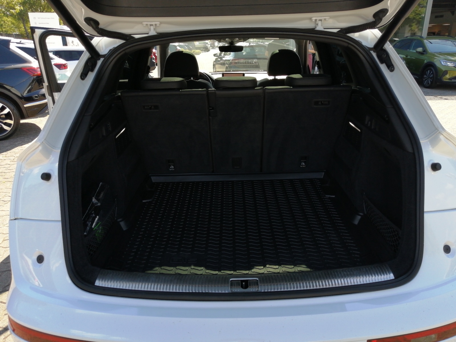 SQ5 3.0 TFSI quattro 354PS tiptronic SQ5 matrix
