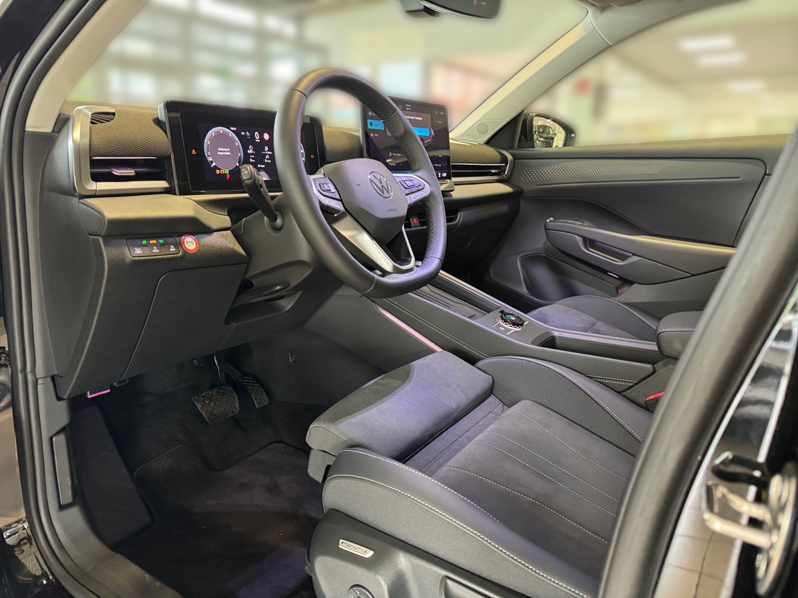 T-Roc Style 1.5 l eTSI OPF  DSG 360,HUD,Kam.,PDC