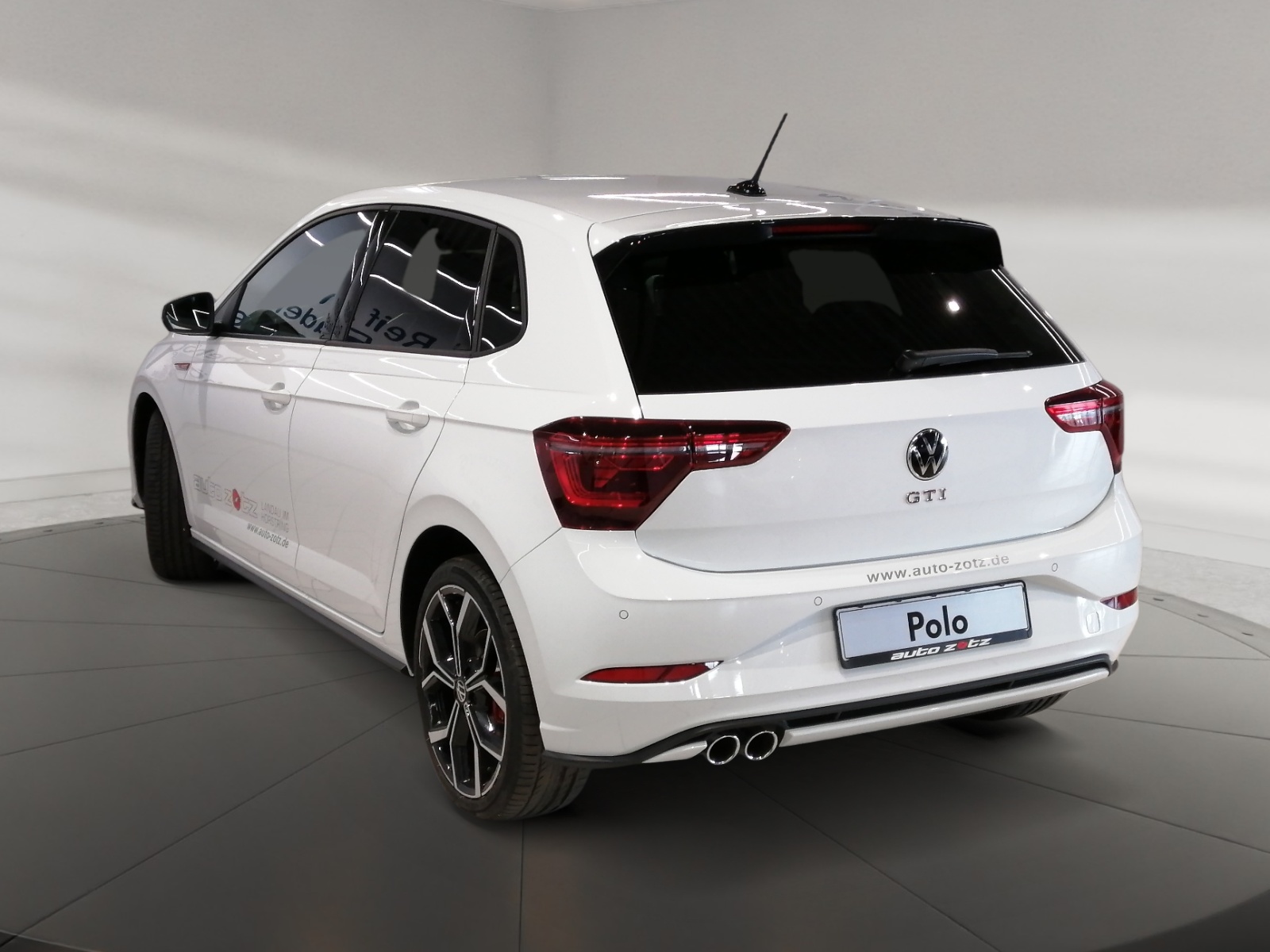 Polo GTI 2.0TSI DSG ,PDC,Virtual,Kam.,LED