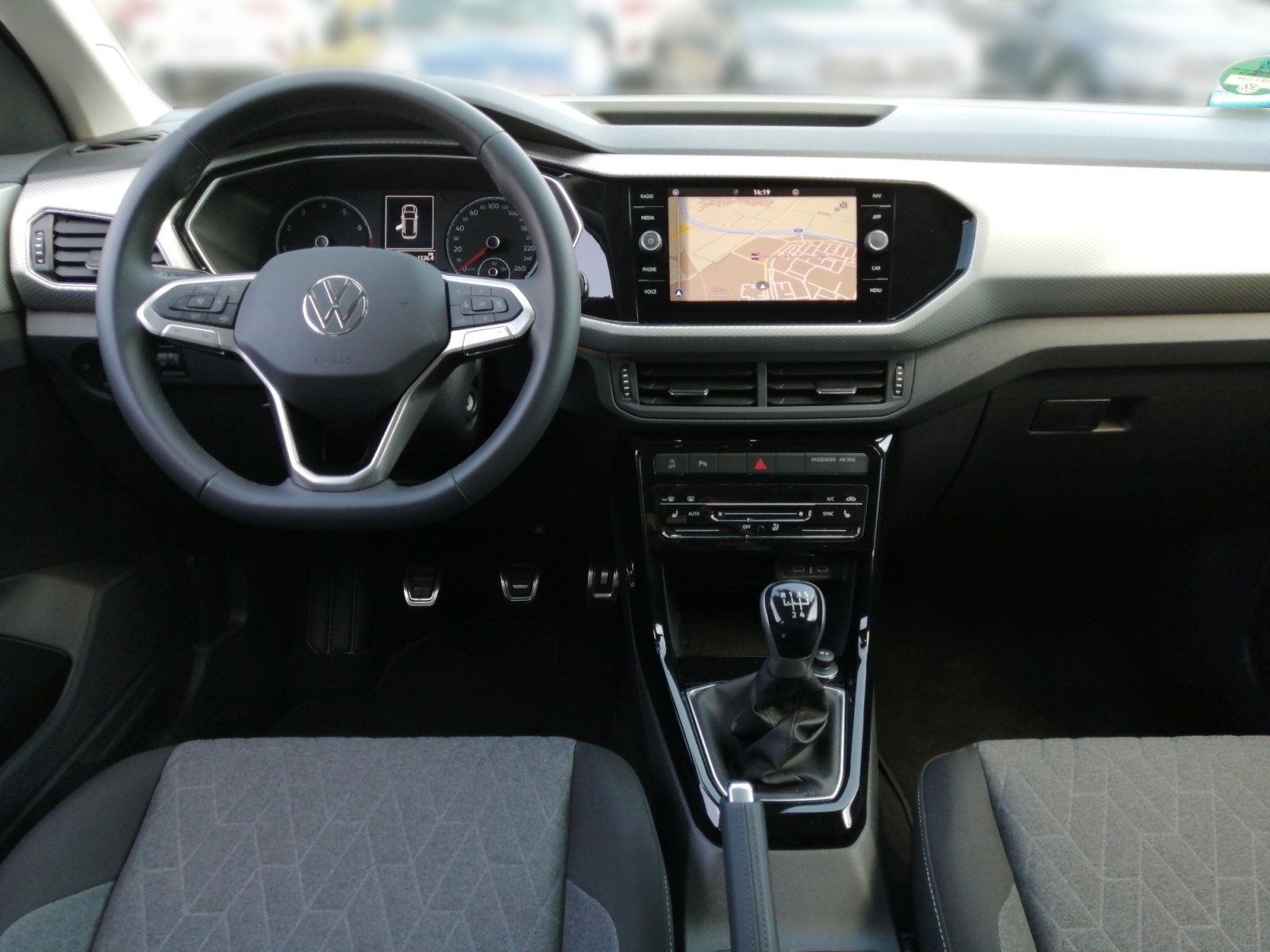 T-Cross MOVE T-Cross Life ,PDC,ACC,Navi,SHZ