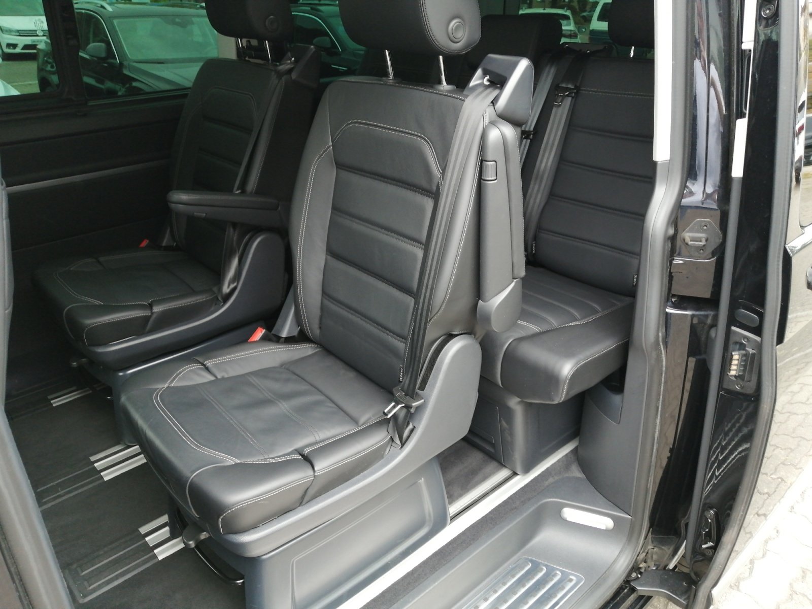 T6.1 Multivan Highline Exclusive FWD Kam.,PDC,LM