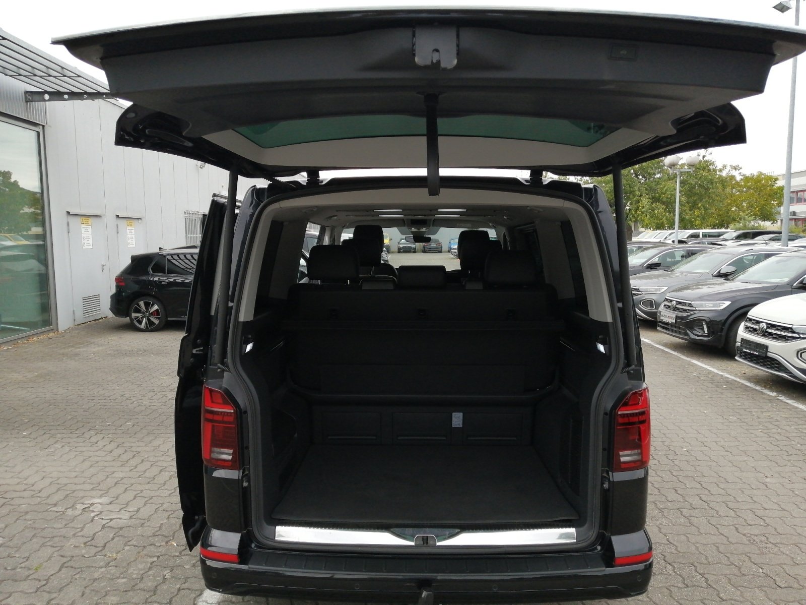 T6.1 Multivan Highline Exclusive FWD Kam.,PDC,LM