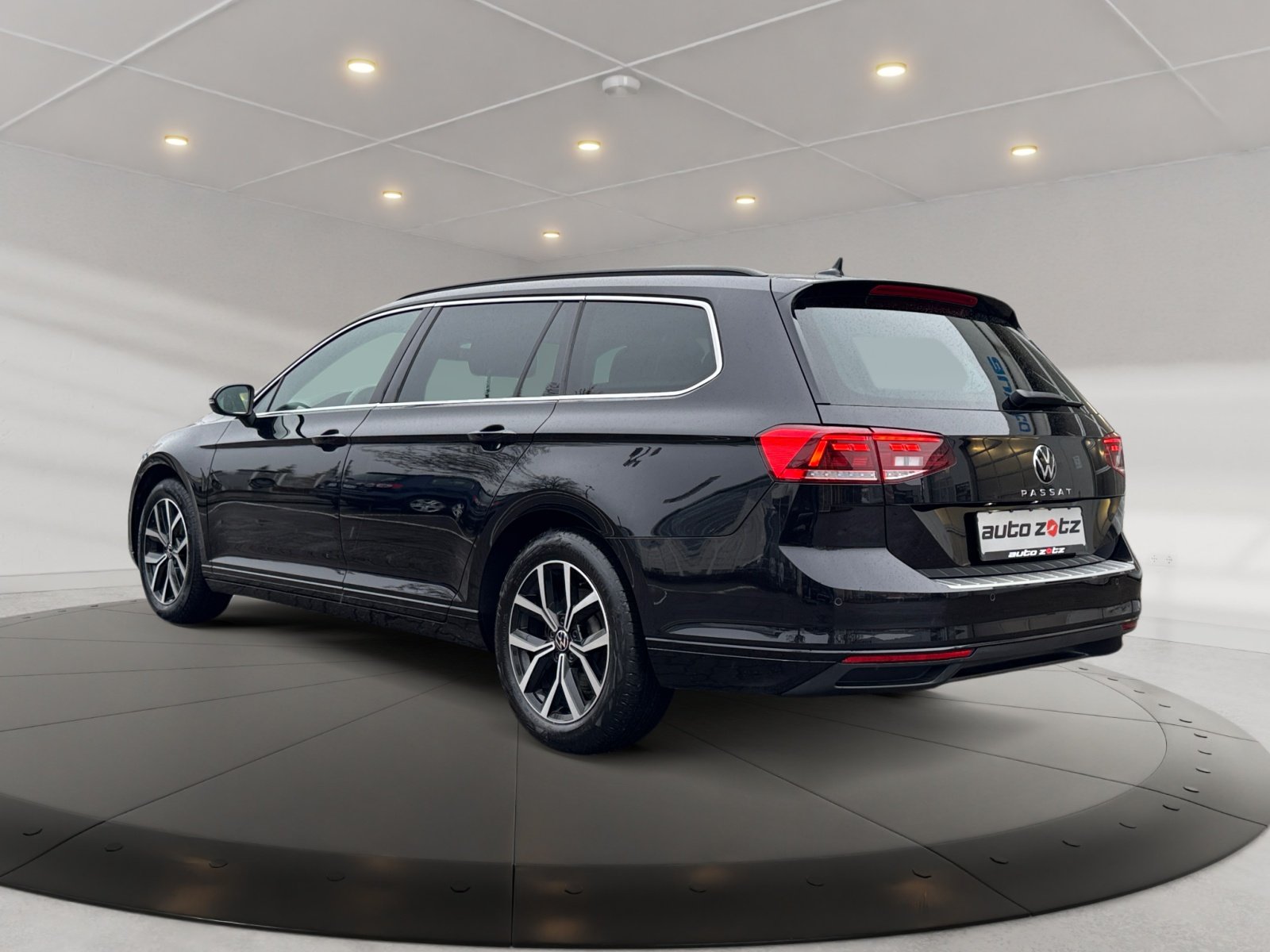 Passat Variant 2.0TDI Business DSG NAVI KAM Kam.