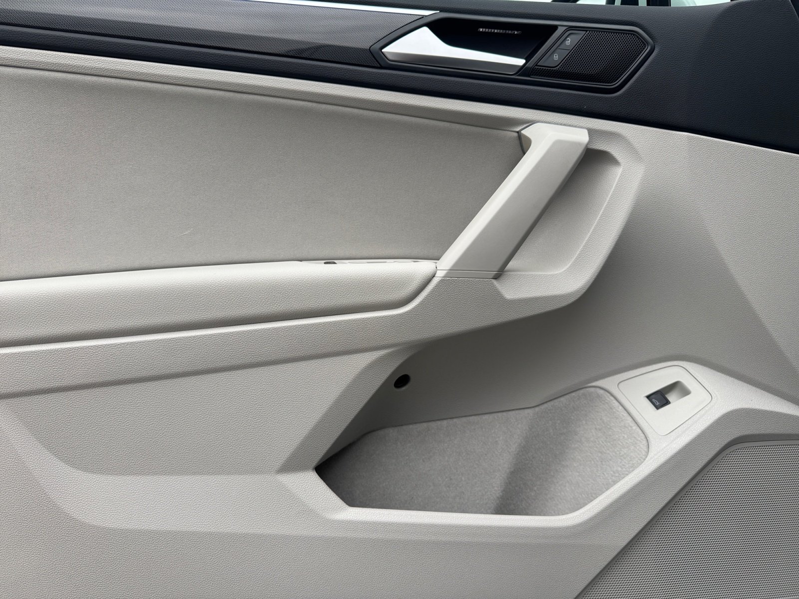 Tiguan 1.5 TSI Elegance AREA VIEW TRAVEL Elegance