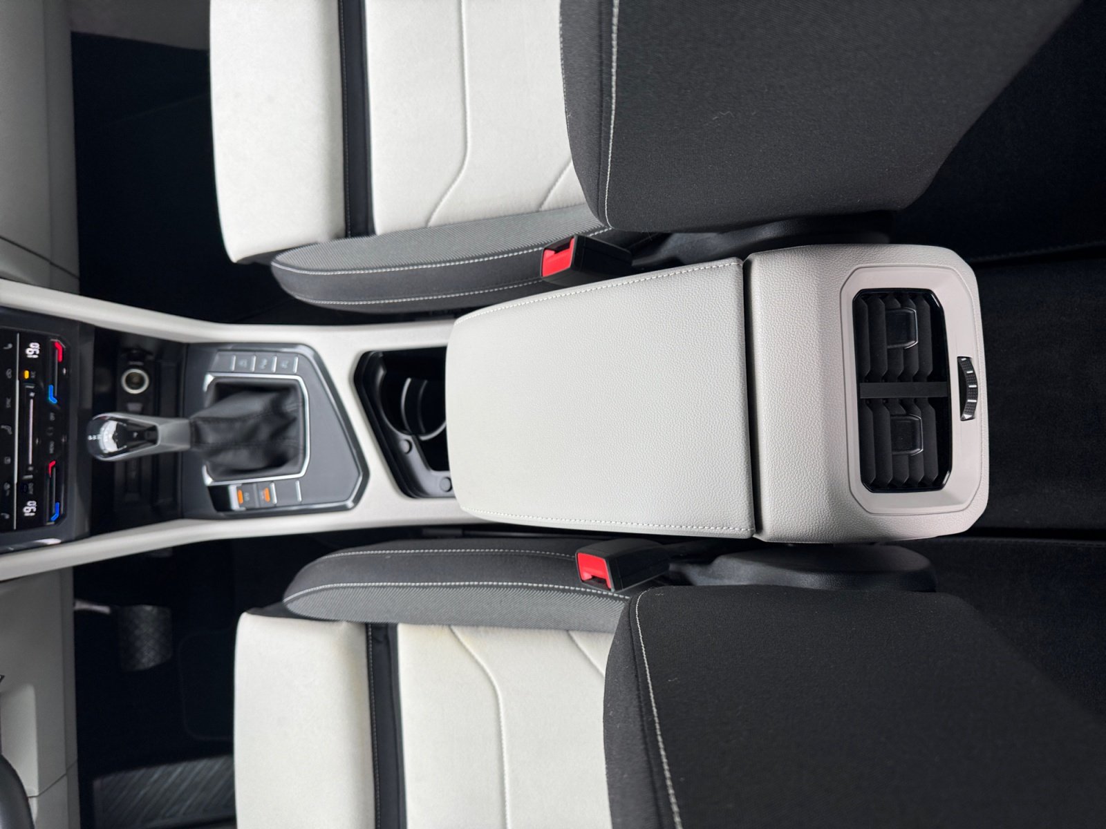 Tiguan 1.5 TSI Elegance AREA VIEW TRAVEL Elegance