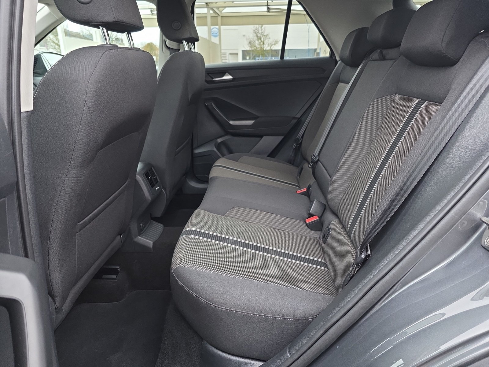 T-ROC Style T-ROC  CLBMT 110TSI M6F PDC,LED,Navi