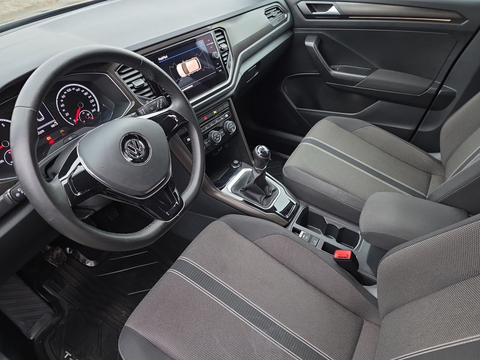 T-ROC Style T-ROC  CLBMT 110TSI M6F PDC,LED,Navi