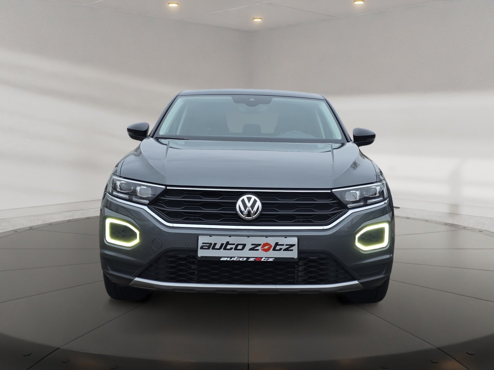 T-ROC Style T-ROC  CLBMT 110TSI M6F PDC,LED,Navi