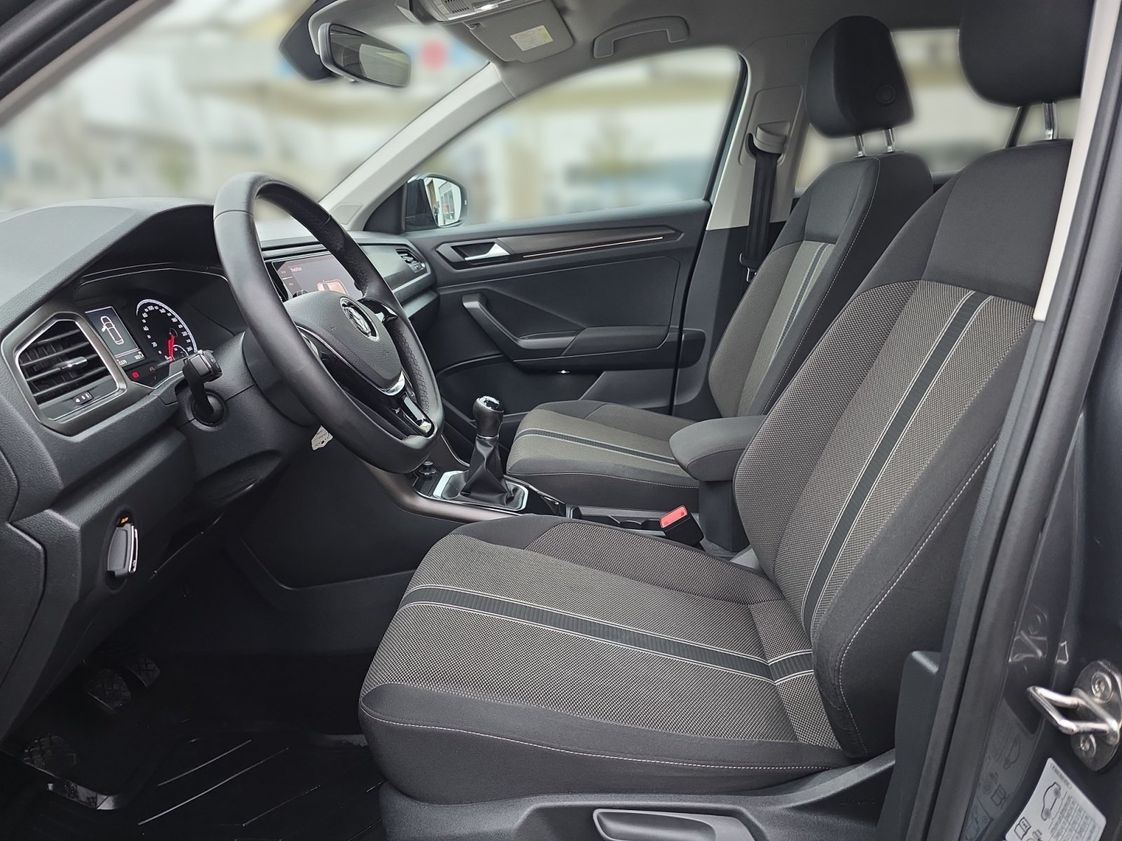 T-ROC Style T-ROC  CLBMT 110TSI M6F PDC,LED,Navi