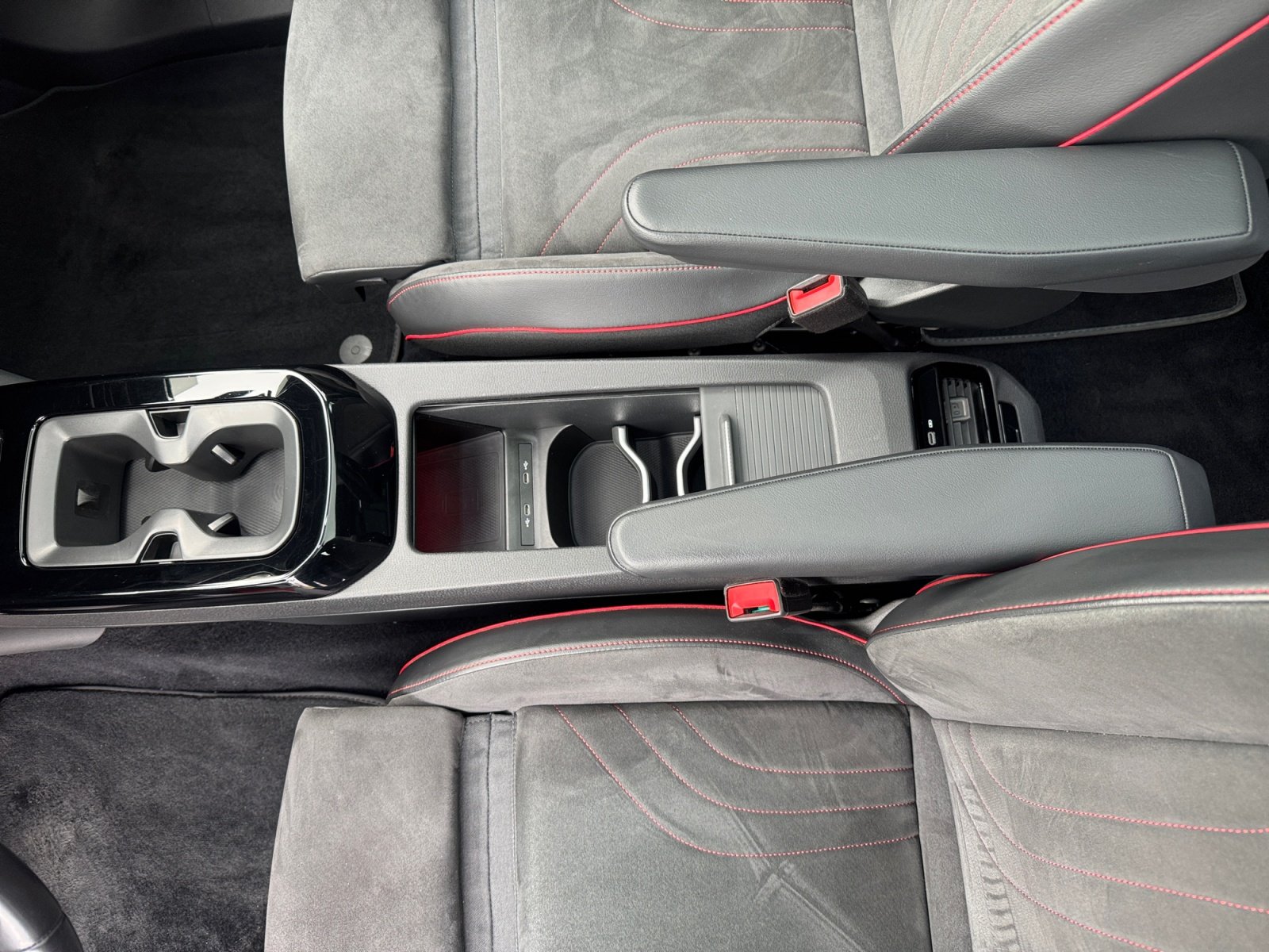 ID.4 GTX GTX 4MOTION 220 kW 77 kWh 1-Gang-Automatik