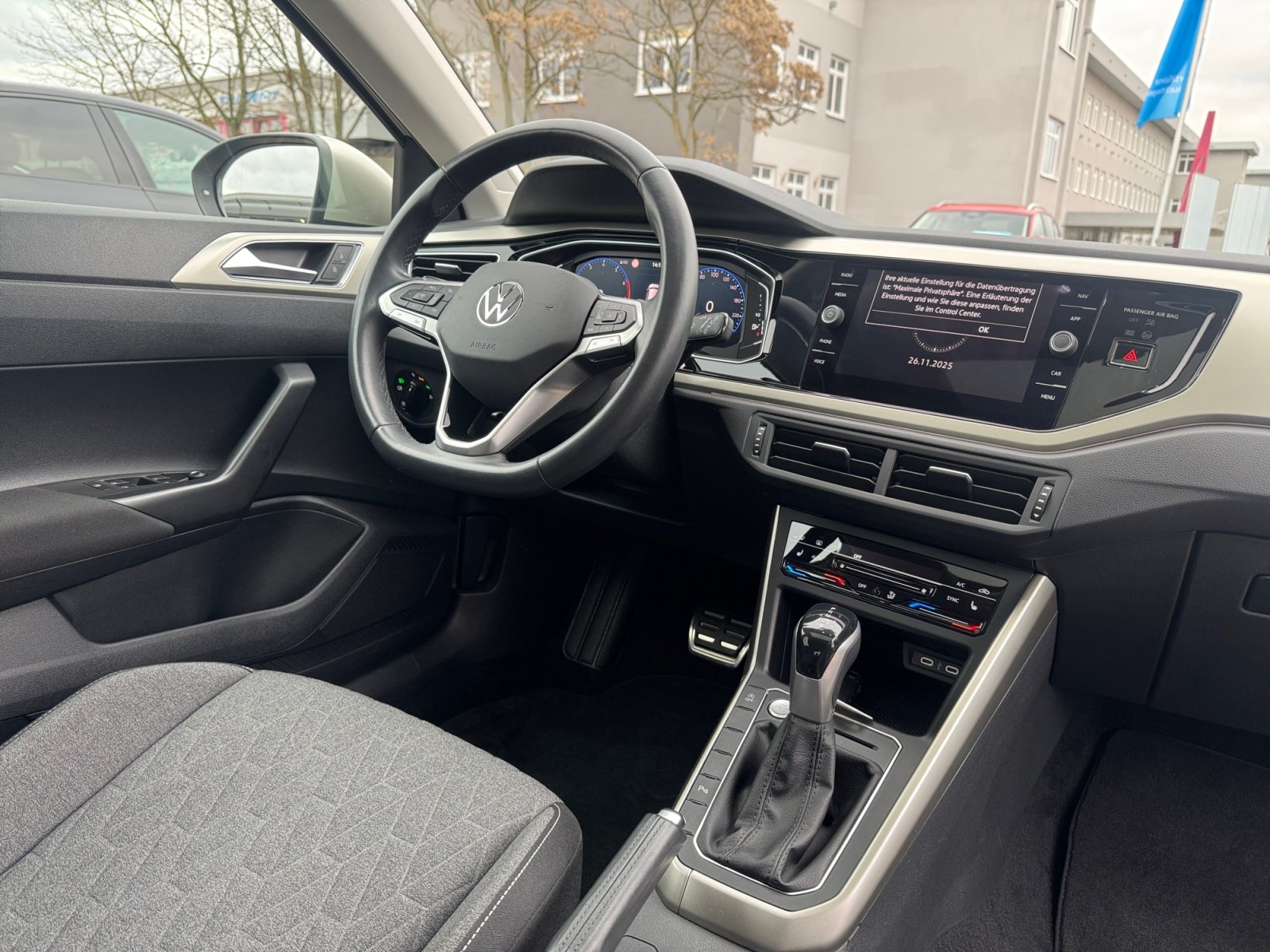 Taigo MOVE 1.5TSI DSG Kam.,PANO,PDC,Virtual,AHK