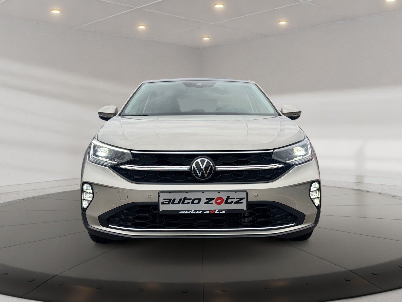 Taigo MOVE 1.5TSI DSG Kam.,PANO,PDC,Virtual,AHK