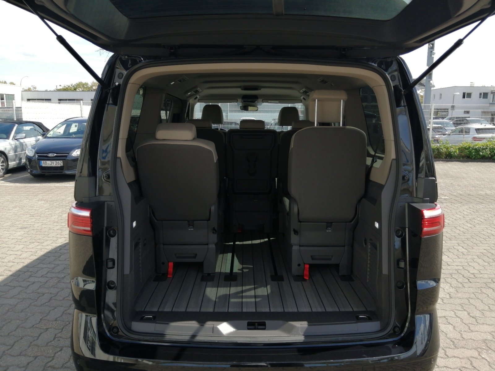 T7 Multivan 2.0TDI LÜ AHK 2 Schiebetüren Kam.,LM