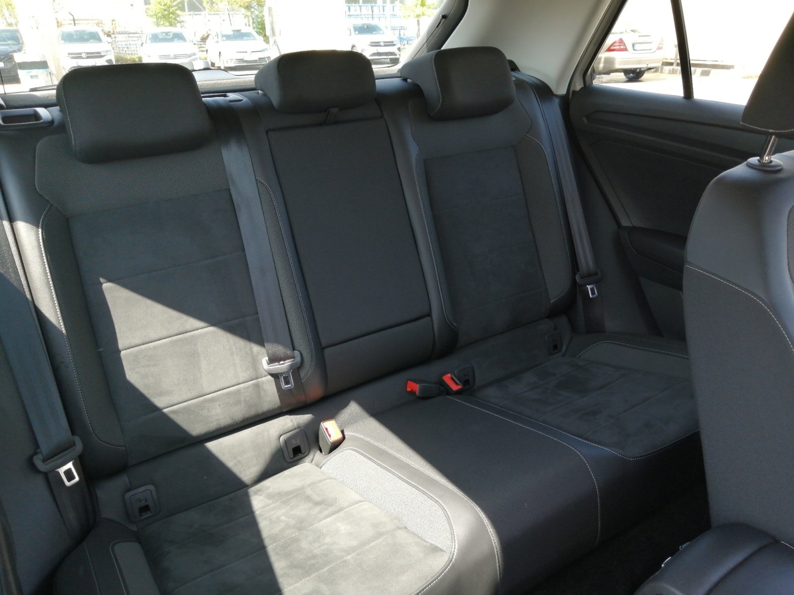 T-Roc Style 1.0 TSI OPF 81 kW 6-Gang PDC,Virtual