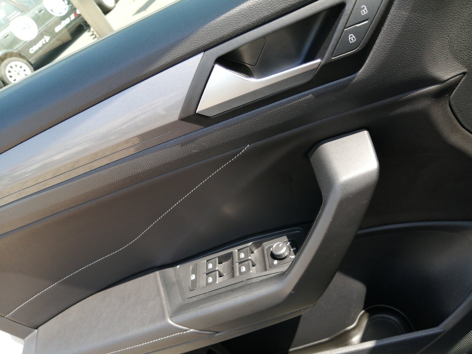 T-Roc Style 1.0 TSI OPF 81 kW 6-Gang PDC,Virtual