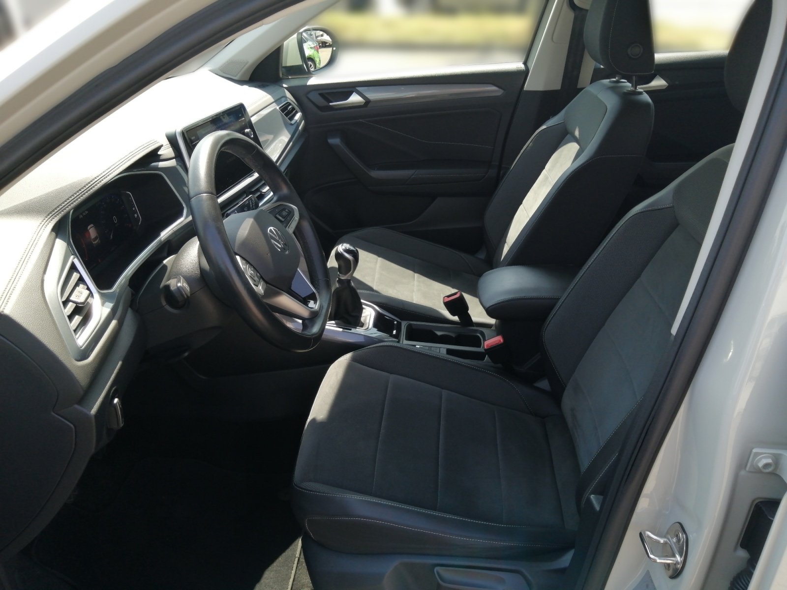 T-Roc Style 1.0 TSI OPF 81 kW 6-Gang PDC,Virtual