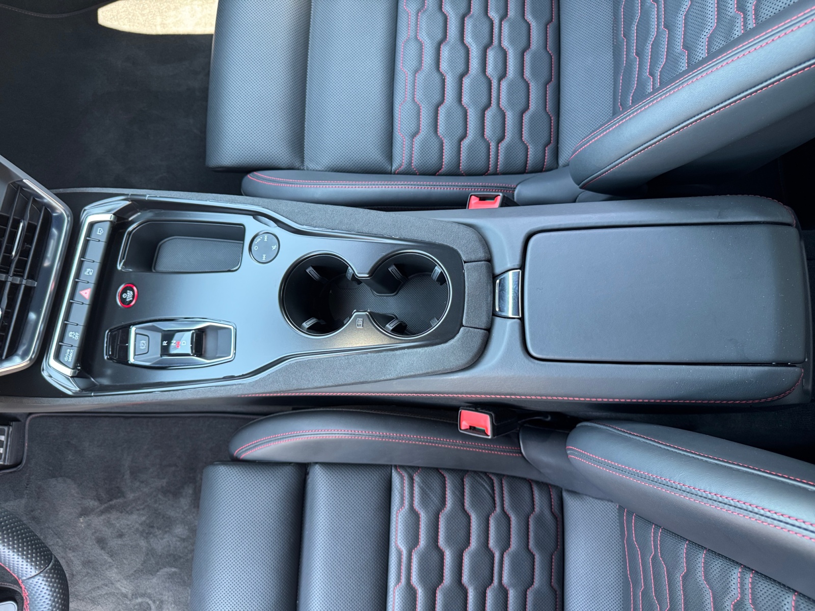 RS e-tron GT 440 kW ,Luft,BO,PDC,Standhz,Navi,LM