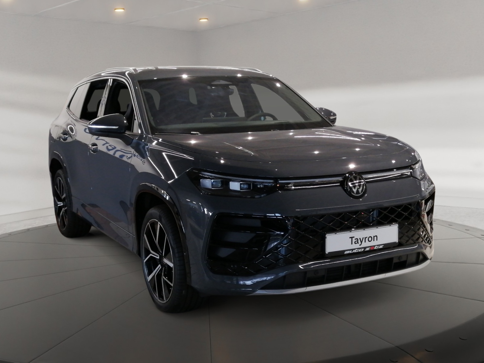 Tayron R-Line 2.0 l TDI 4MOTION DSG ,PANO,R Line