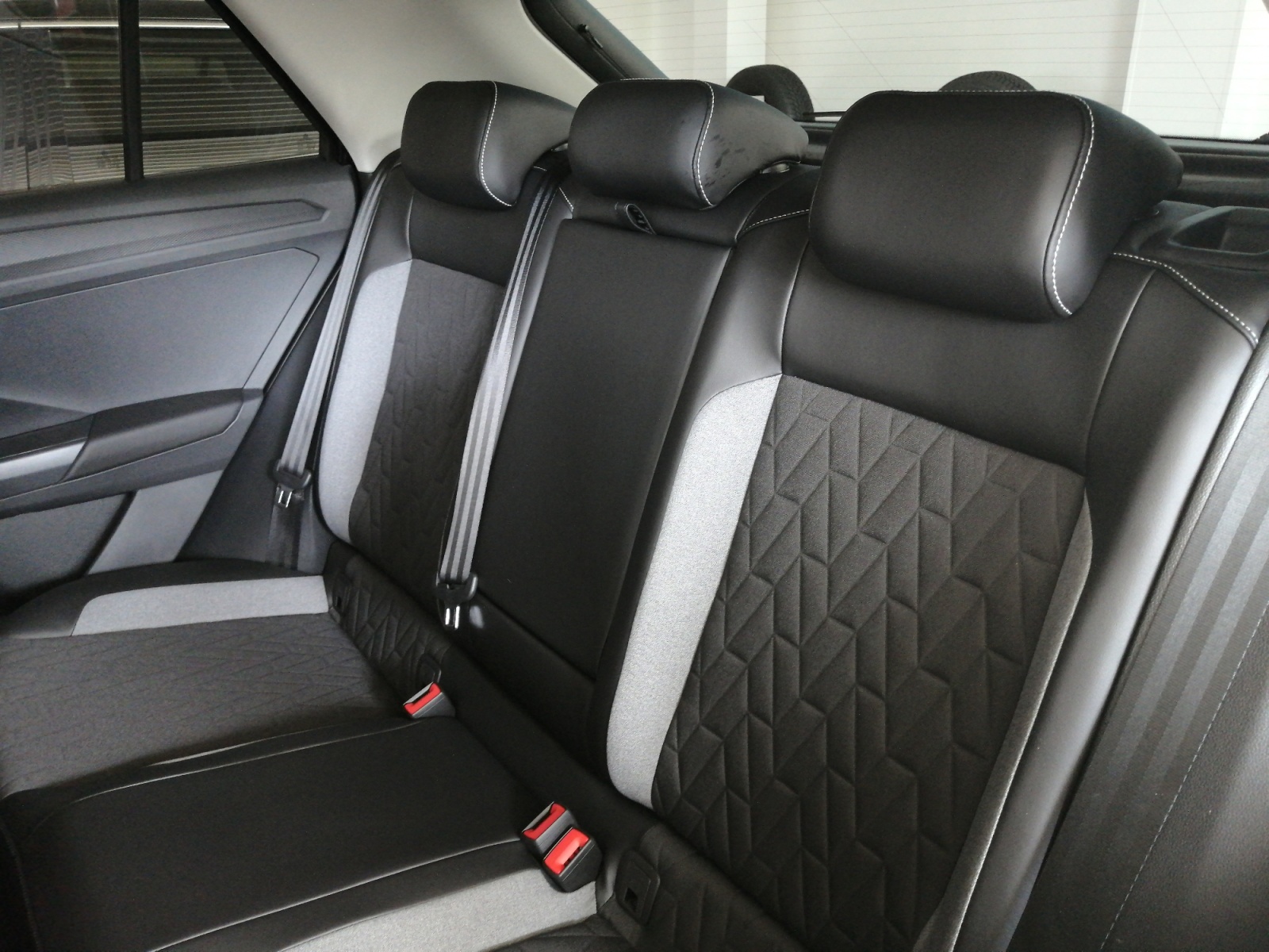 T-Roc GOAL 1.0 l TSI ,Virtual,PDC