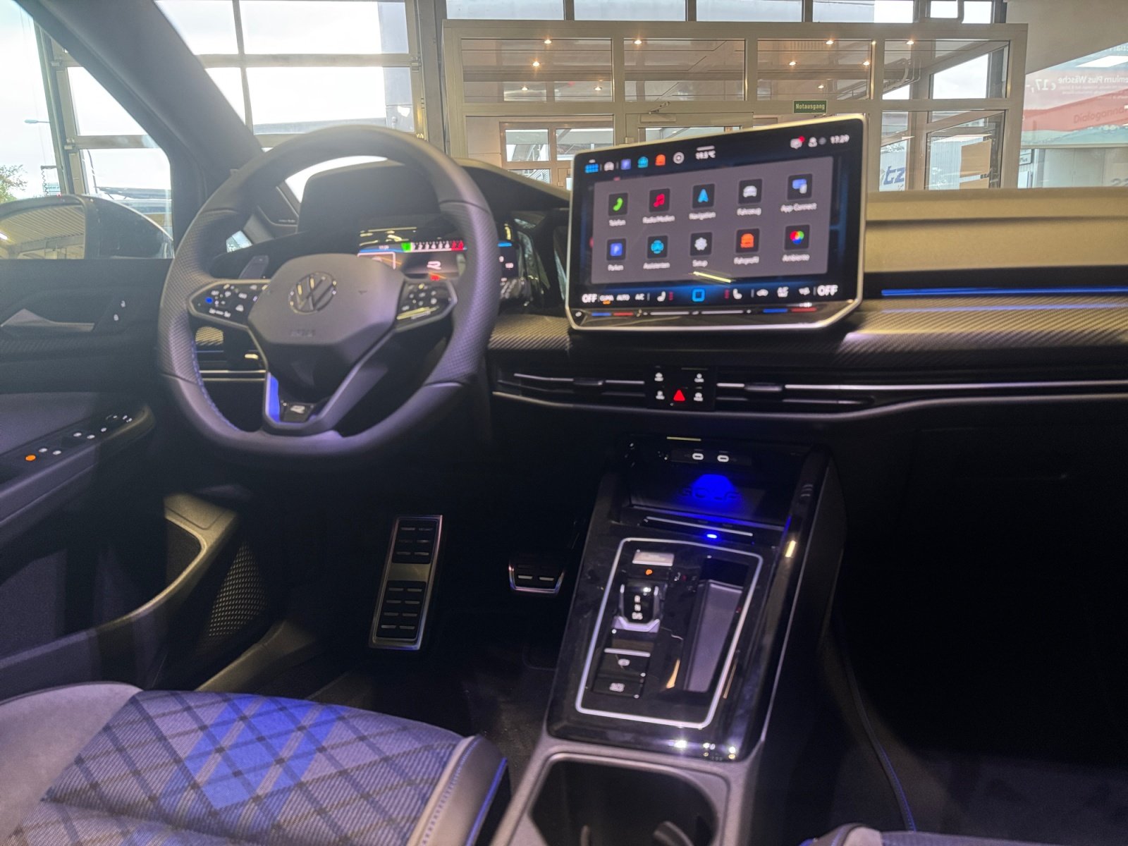 Golf R 2.0 l TSI OPF 4MOTION DSG ,PANO,Virtual