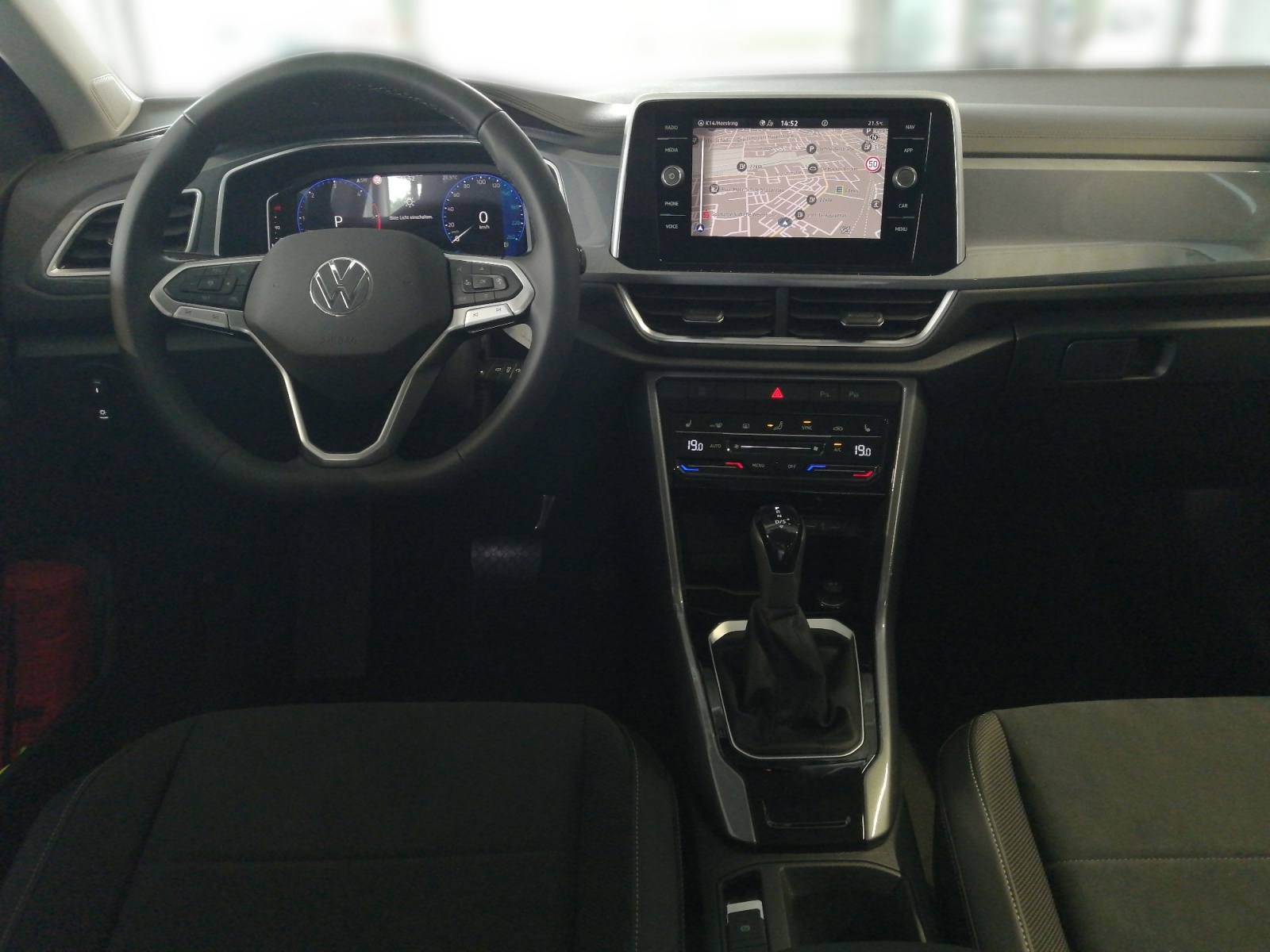 T-Roc Style 2.0 l TDI DSG ,PDC,Virtual,Kam.,AHK