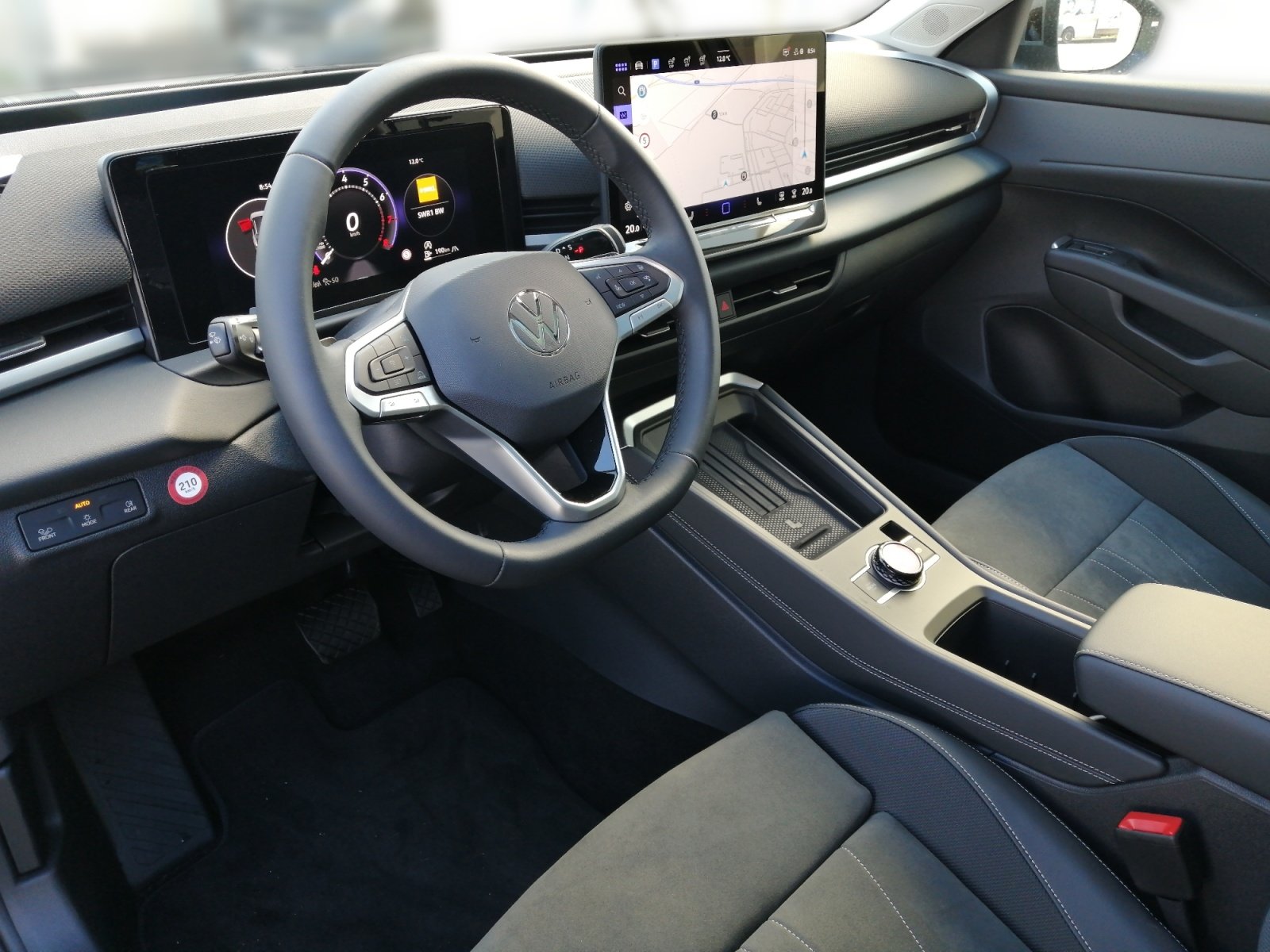 T-Roc Style 1.5 l eTSI OPF DSG 360,HUD,Kam.,PANO