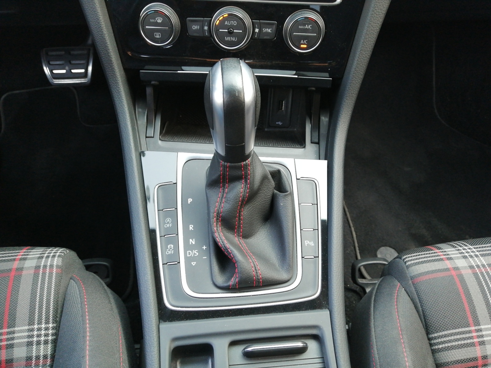Golf VII 2.0 GTI Performance ,PDC,Virtual,Navi