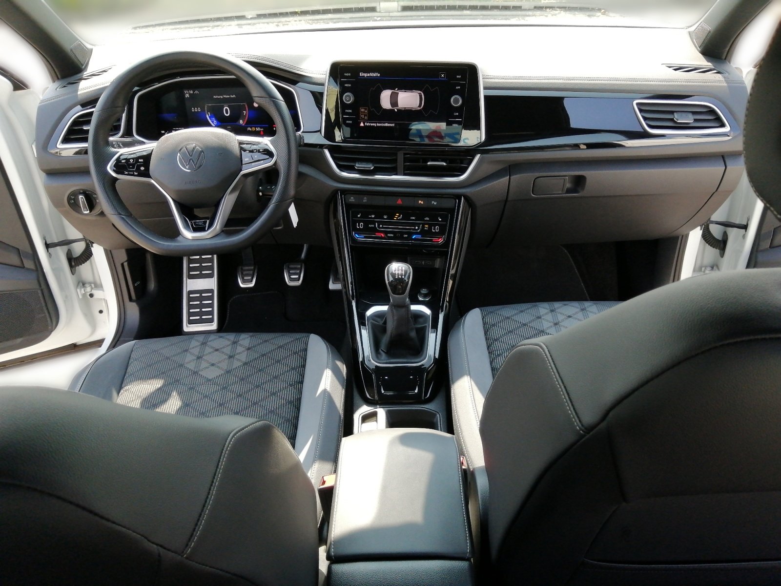T-Roc R-Line R-Line 1.0 TSI OPF 81 kW 6-Gang PDC