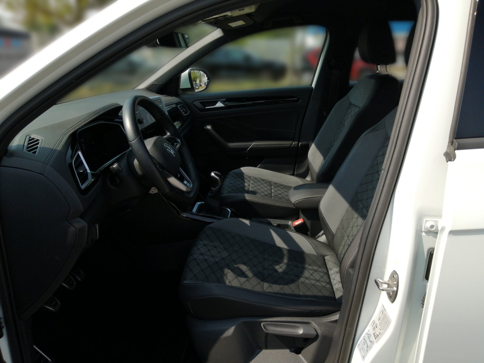 T-Roc R-Line R-Line 1.0 TSI OPF 81 kW 6-Gang PDC