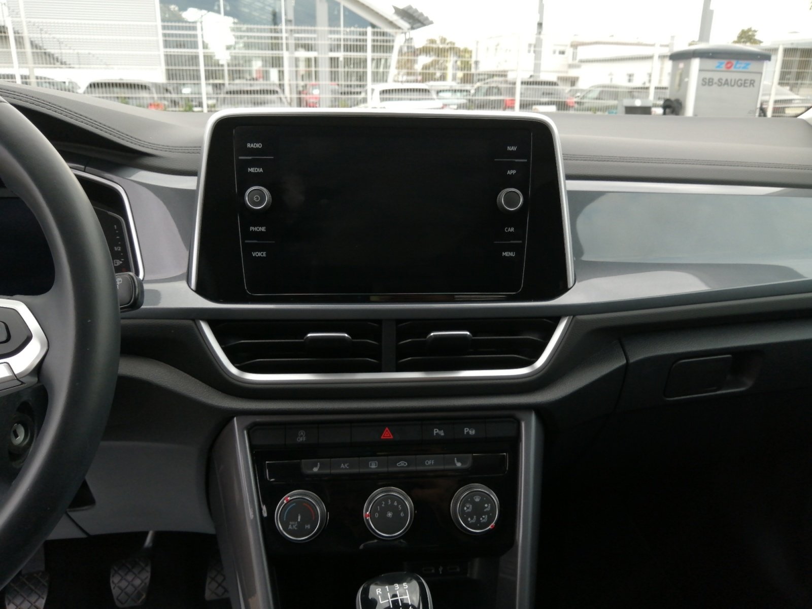 T-Roc 1.0TSI STYLE Kam.,PANO,PDC,Virtual,ACC,LED