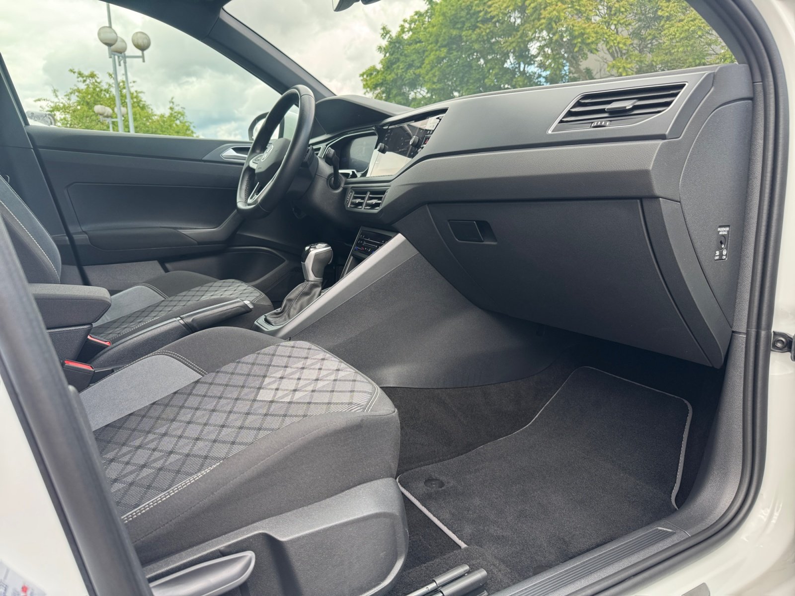 Taigo 1.5TSI R-Line DSG ACC TRAVEL Kam.,PDC,ACC