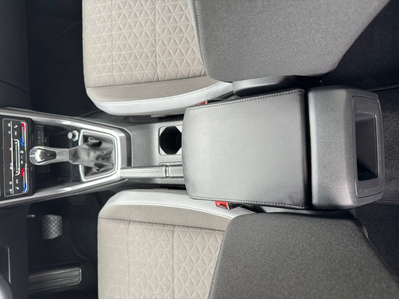 T-Cross Style 1.0 TSI OPF 81 kW 7-Gang-DSG PDC