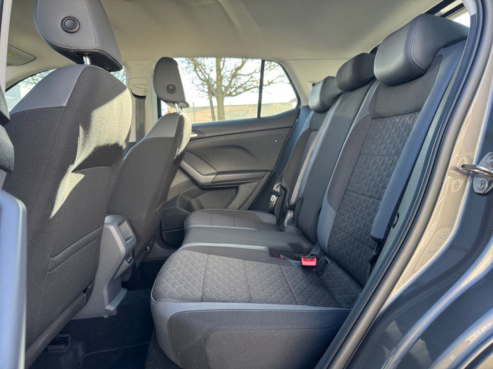 T-Cross Style 1.5TSI DSG PDC,LED,2xKlima,AUT,LM