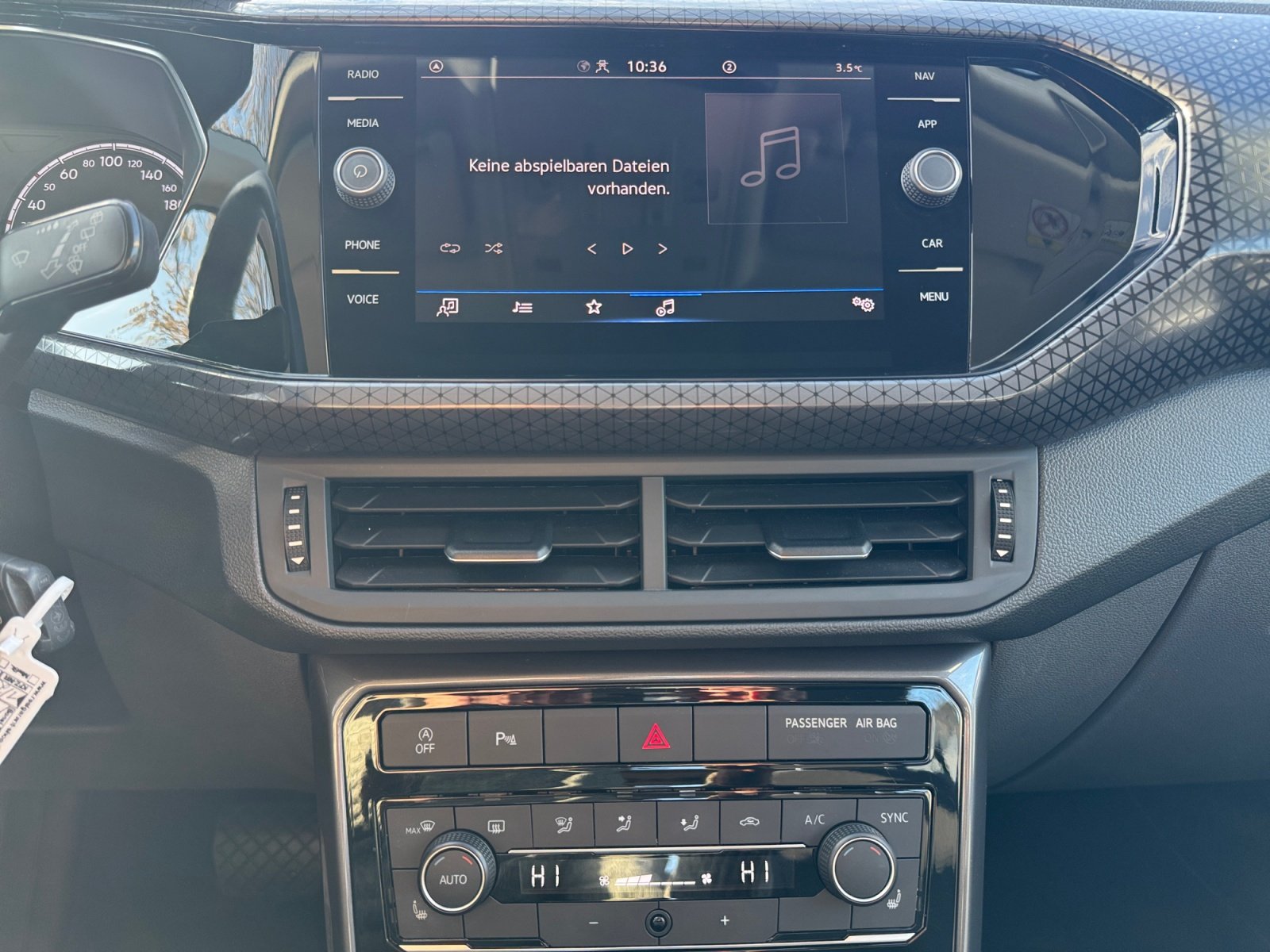 T-Cross Style 1.5TSI DSG PDC,LED,2xKlima,AUT,LM