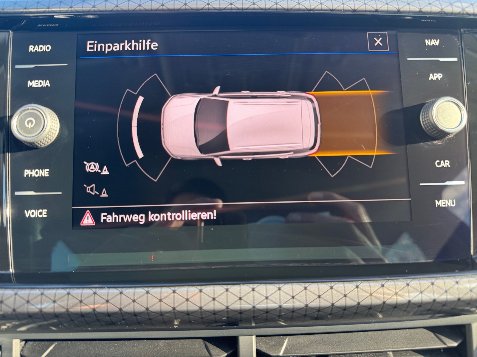 T-Cross Style 1.5TSI DSG PDC,LED,2xKlima,AUT,LM