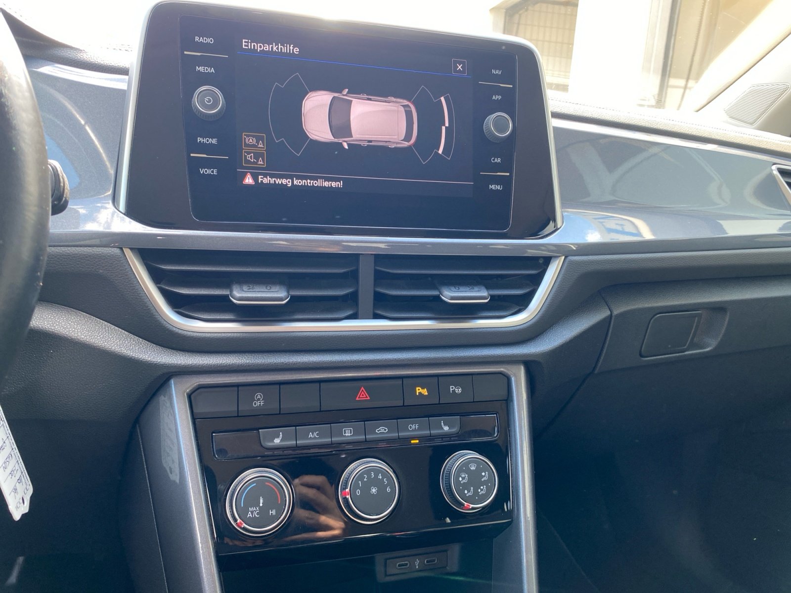 T-Roc Style 1.5TSI PDC,Virtual,ACC,AHK,LED,LM