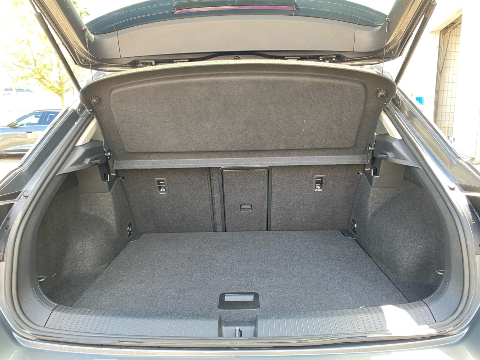 T-Roc Style 1.5TSI PDC,Virtual,ACC,AHK,LED,LM
