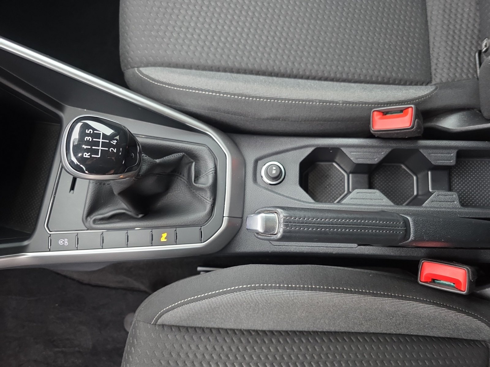 Taigo 1.0TSI Life TRAVEL NAVI IQ.DRIVE Kam.,PDC