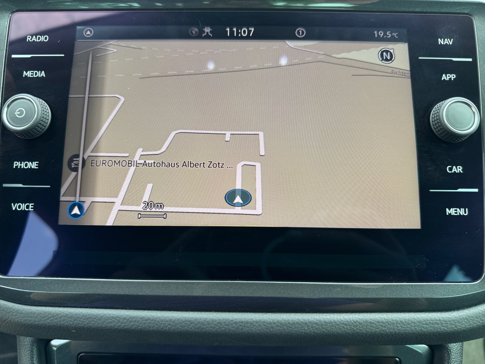 Tiguan Elegance 1.5TSI DSG AHK NAVI ASSISTENZ PLUS KAM