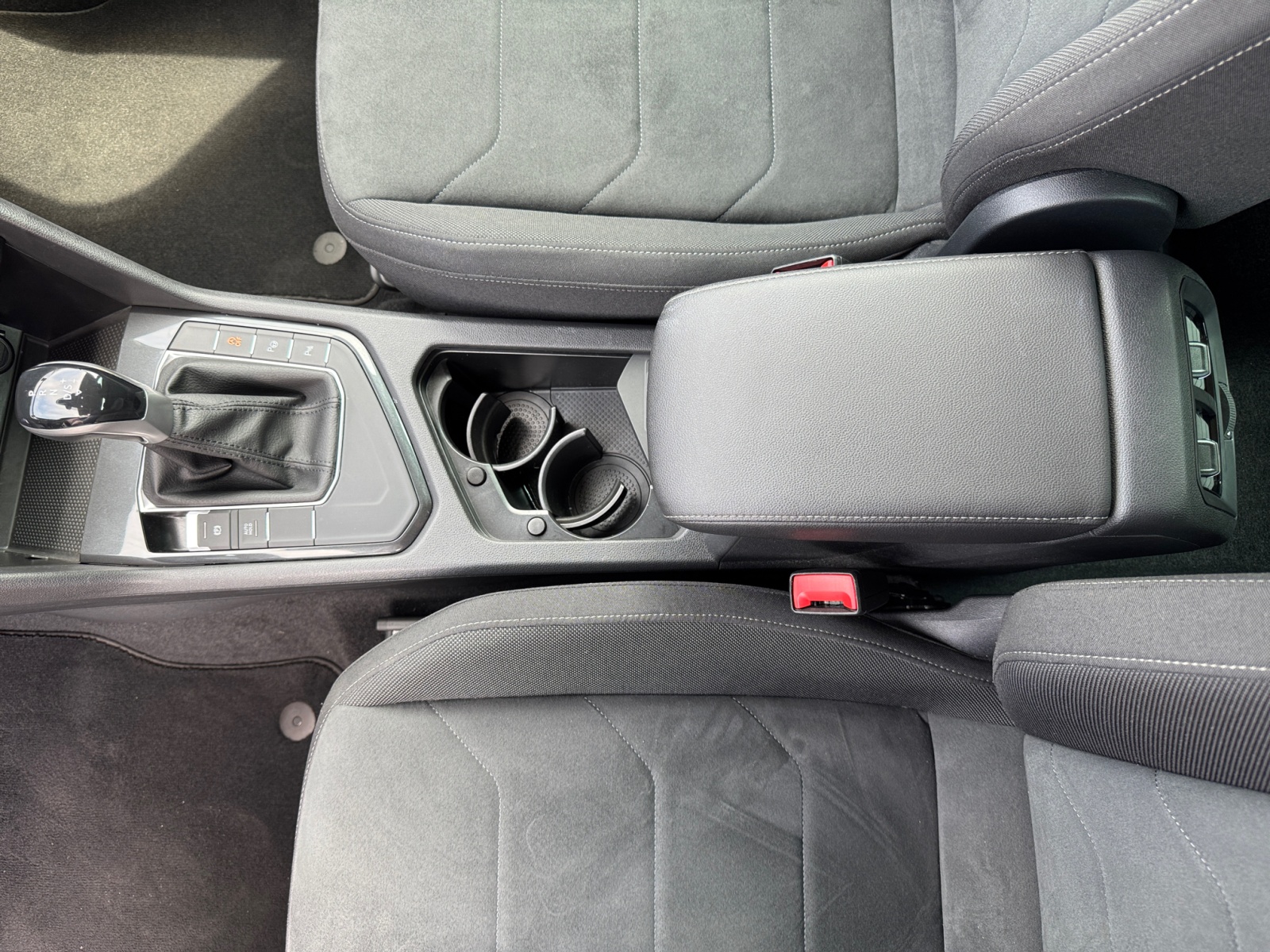 Tiguan Elegance 1.5TSI DSG AHK NAVI ASSISTENZ PLUS KAM