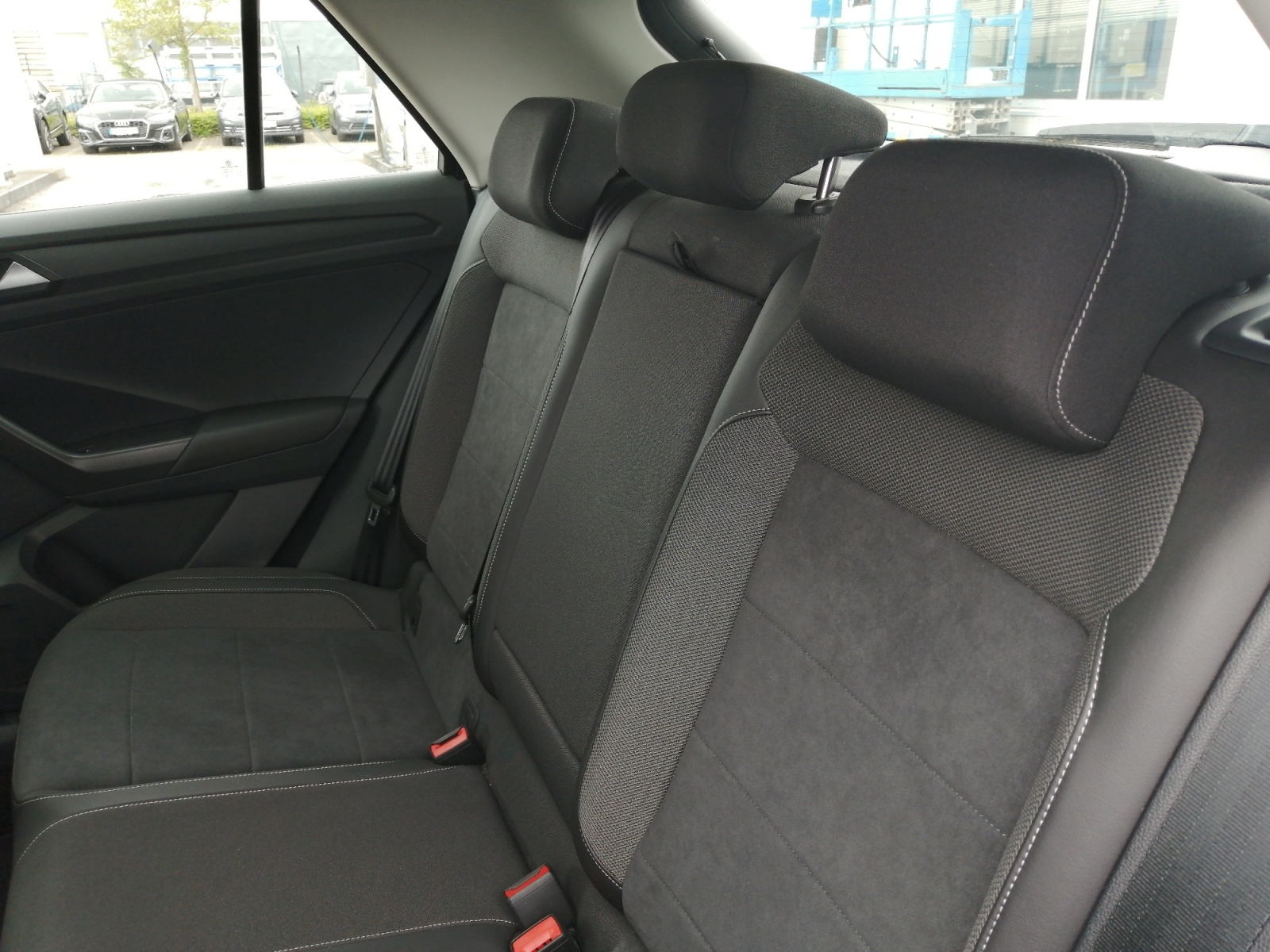 T-ROC Style 1.5TSI DSG AHK NAVI ,PDC,Virtual,ACC