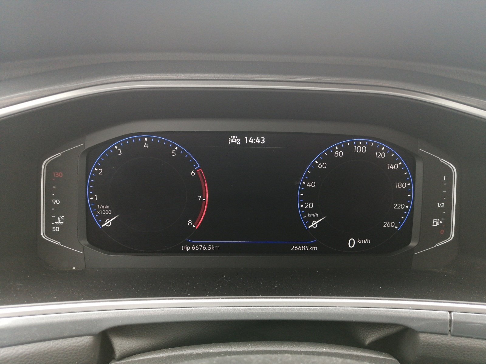 T-ROC Style 1.5TSI DSG AHK NAVI ,PDC,Virtual,ACC